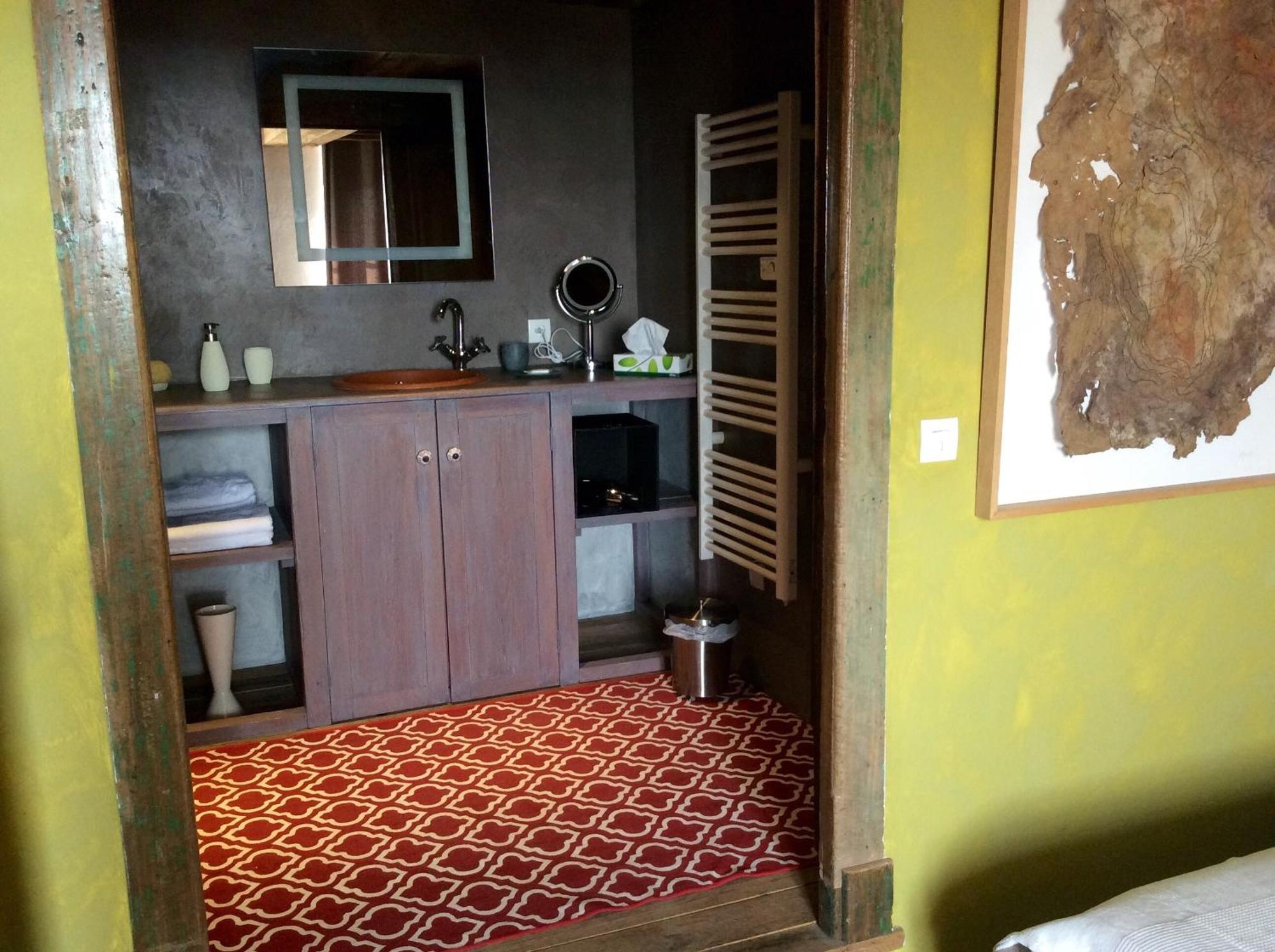 Bed and Breakfast La Magnanerie De Сеян Номер фото